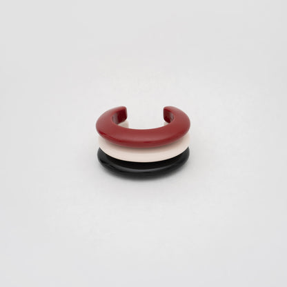 Brazalete pequeño en color negro
