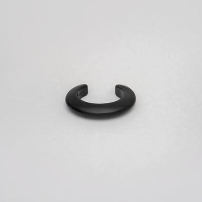 Brazalete pequeño en color negro