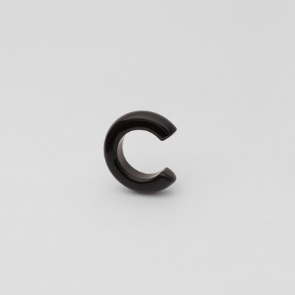 El anillo: ágata negra