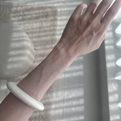 Brazalete pequeño en color blanco
